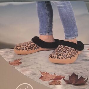 Ladies Birkinstock "Wannabes" by Crane...Size 9/10...New in Package.